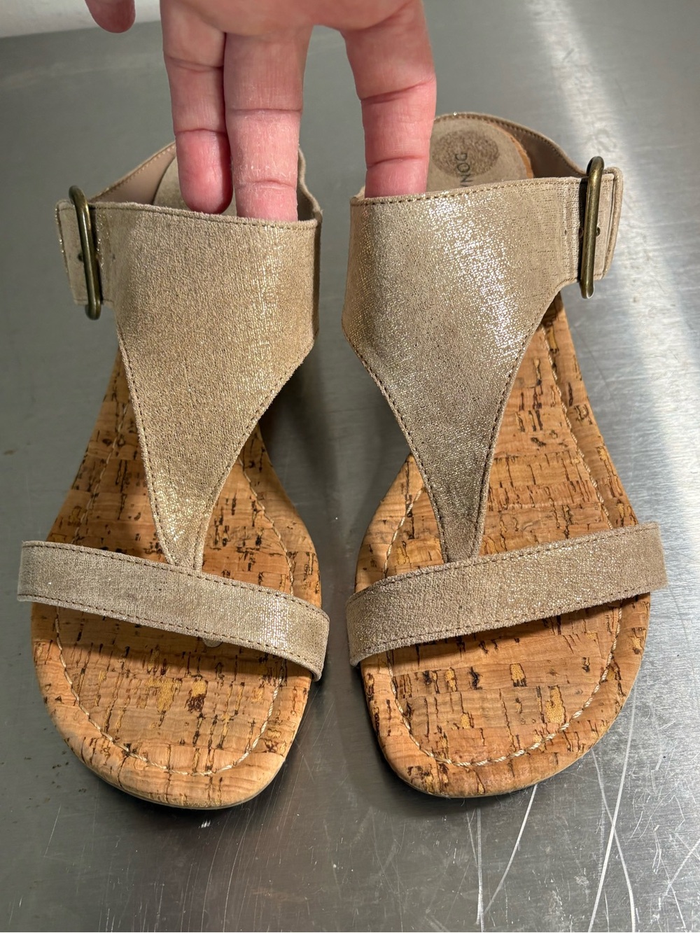 Donald Pliner sandal golden tan cork thong wedge 9